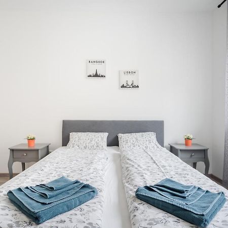 Cosy Home Close To The Center With Parking Garage ブダペスト エクステリア 写真